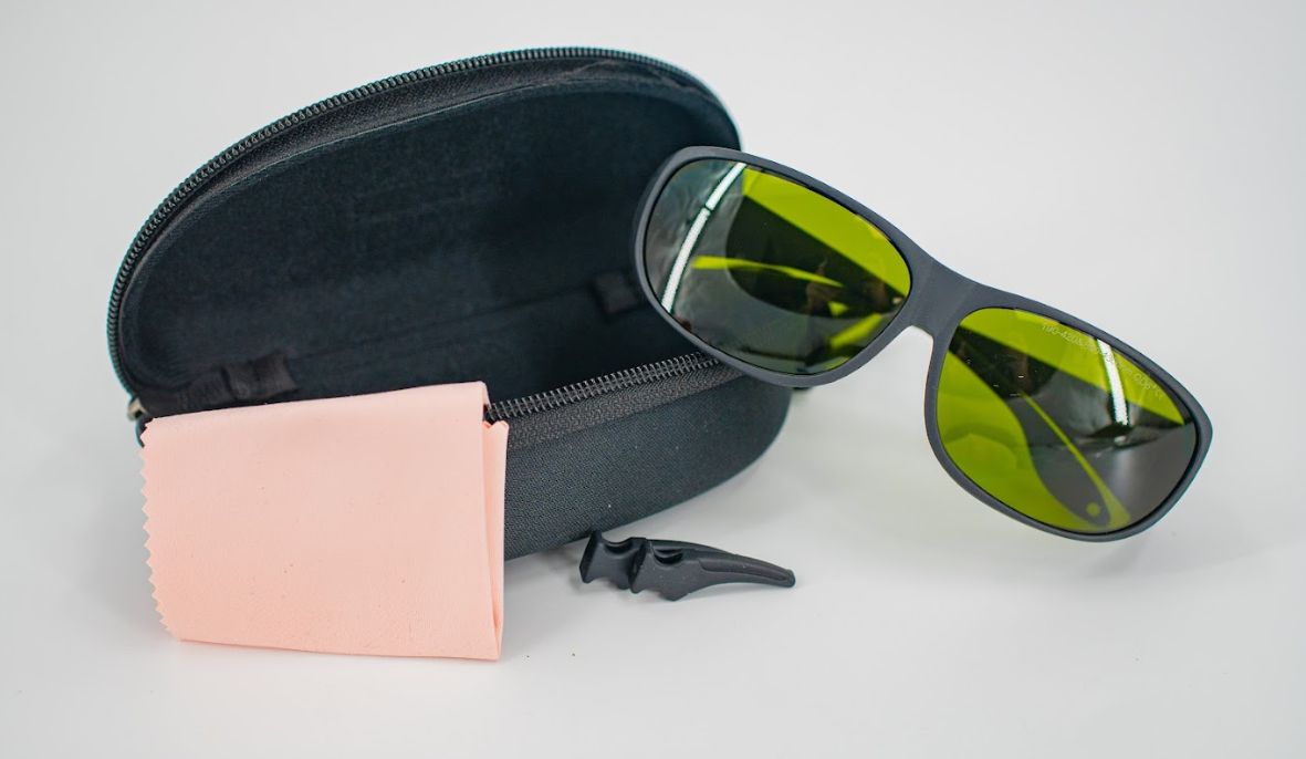 Fiber/UV Safety Glasses